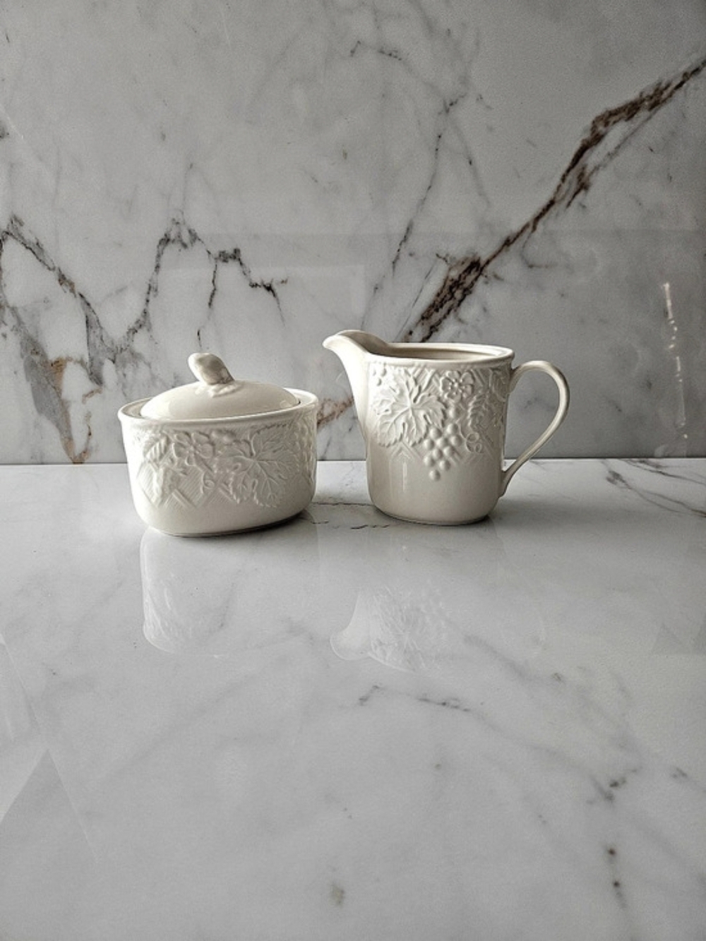 Mikasa English Countryside White Floral Sugar Bowl & Creamer Set